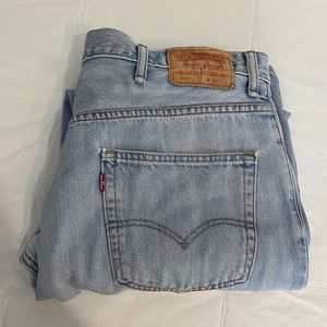 Levi's 550 Jeans Men's 38X32 Blue Relaxed Fit Straight‎ Leg Light Wash